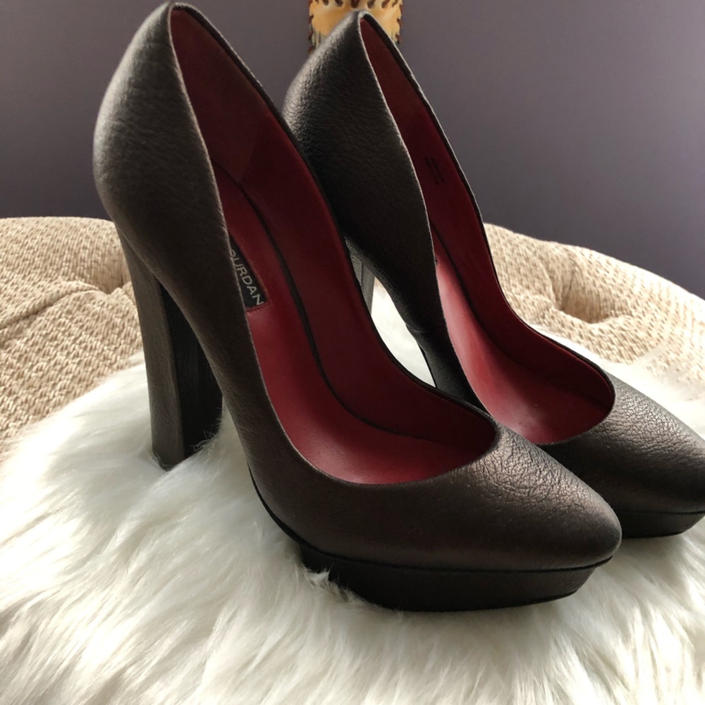 Brown shoes 6.5